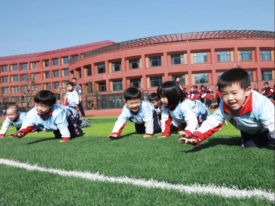 享活力运动，拾逸趣童年——天元公学幼儿园举行第一届冬季运动会