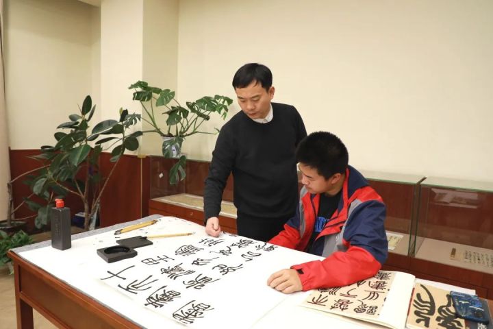 学习书法，弘扬文化———浙江省书法统考来了，欢迎咨询天元公学美术特色班（书法方向）